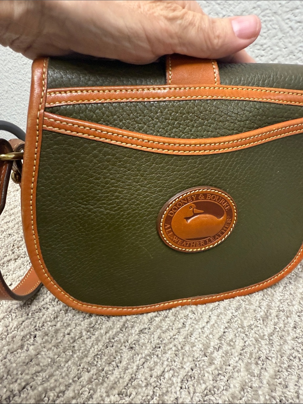 Rare Vintage Dooney & Bourke Olive Equestrian Tack Crossbody Saddle Bag - Picture 5 of 14